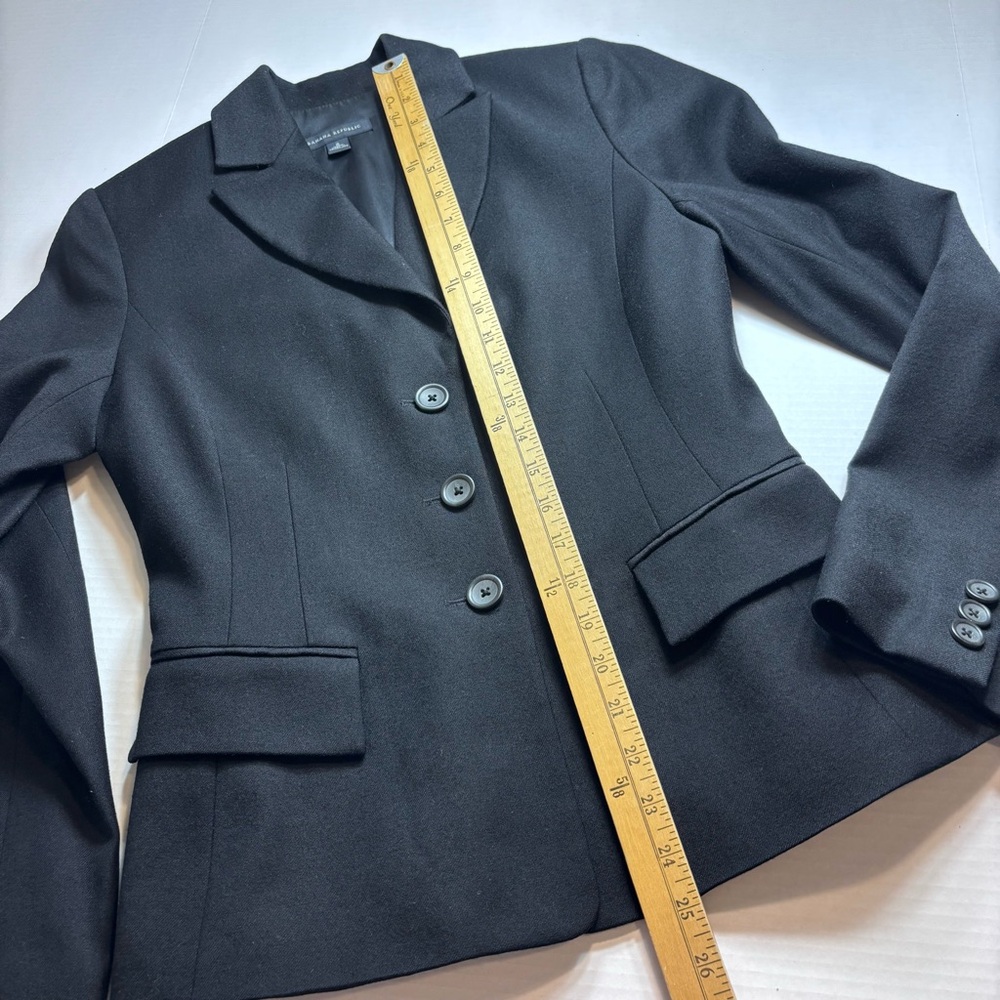 Banana Republic Black Wool Blazer Women’s 6 Classic Minimalist Jacket LIKE NEW - Picture 6 of 11
